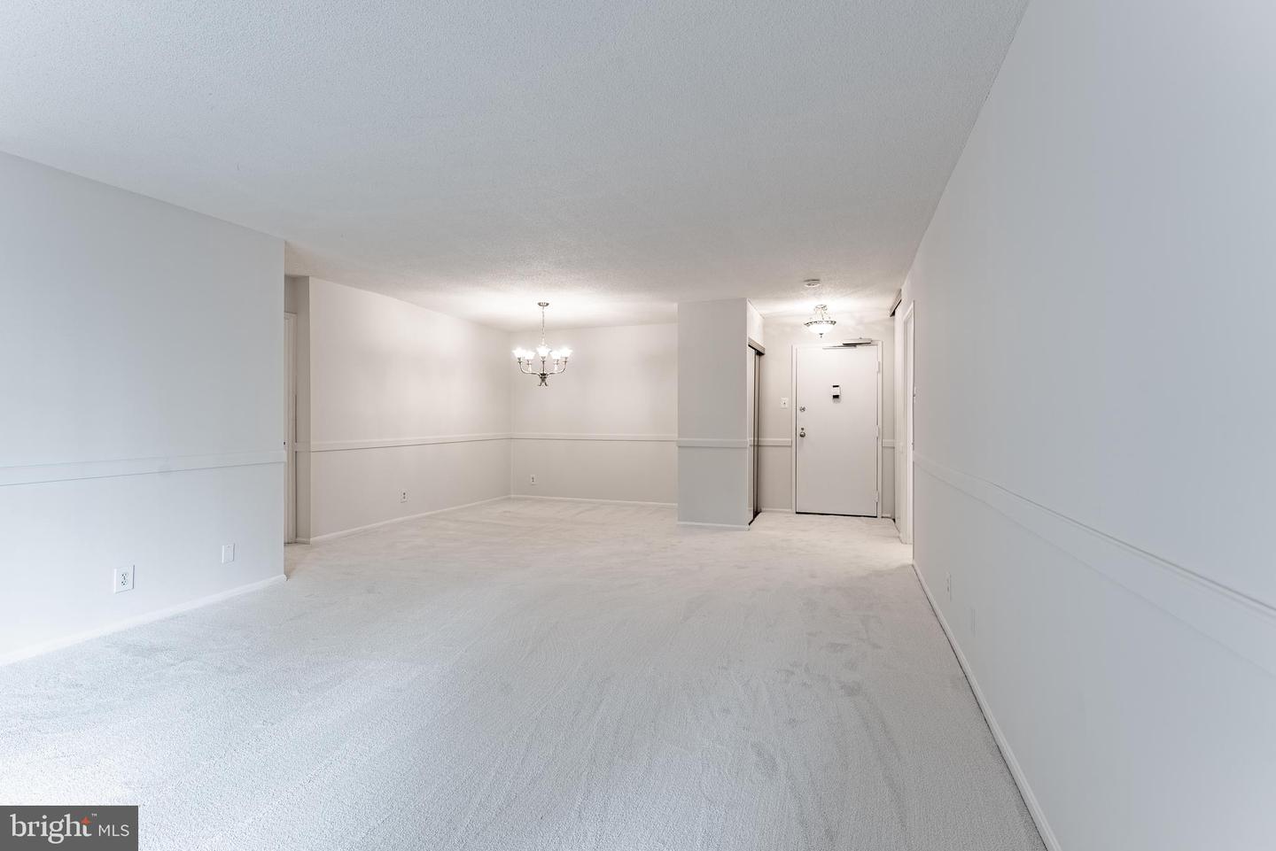 203 YOAKUM PKWY #403, ALEXANDRIA, Virginia 22304, 2 Bedrooms Bedrooms, ,2 BathroomsBathrooms,Residential,For sale,203 YOAKUM PKWY #403,VAAX2047782 MLS # VAAX2047782