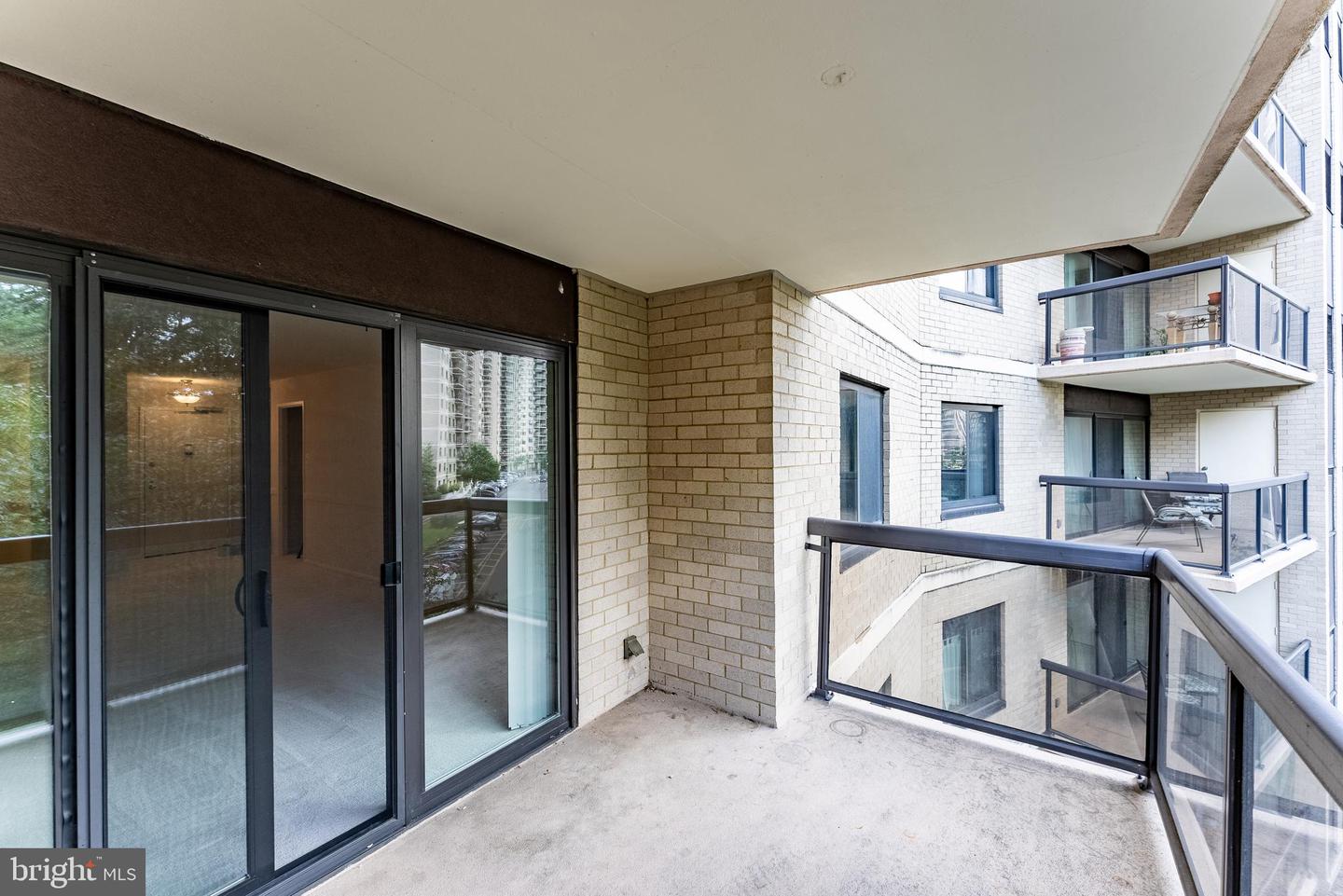 203 YOAKUM PKWY #403, ALEXANDRIA, Virginia 22304, 2 Bedrooms Bedrooms, ,2 BathroomsBathrooms,Residential,For sale,203 YOAKUM PKWY #403,VAAX2047782 MLS # VAAX2047782
