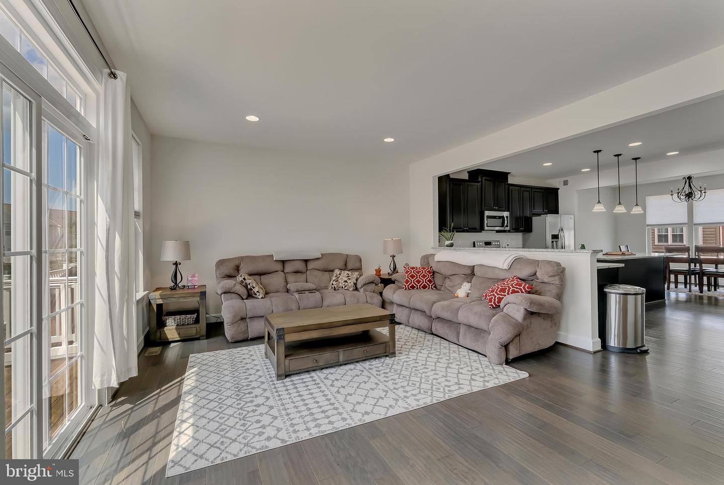 8428 GIRVAN CT, MANASSAS, Virginia 20109, 3 Bedrooms Bedrooms, ,3 BathroomsBathrooms,Residential,For sale,8428 GIRVAN CT,VAPW2099824 MLS # VAPW2099824