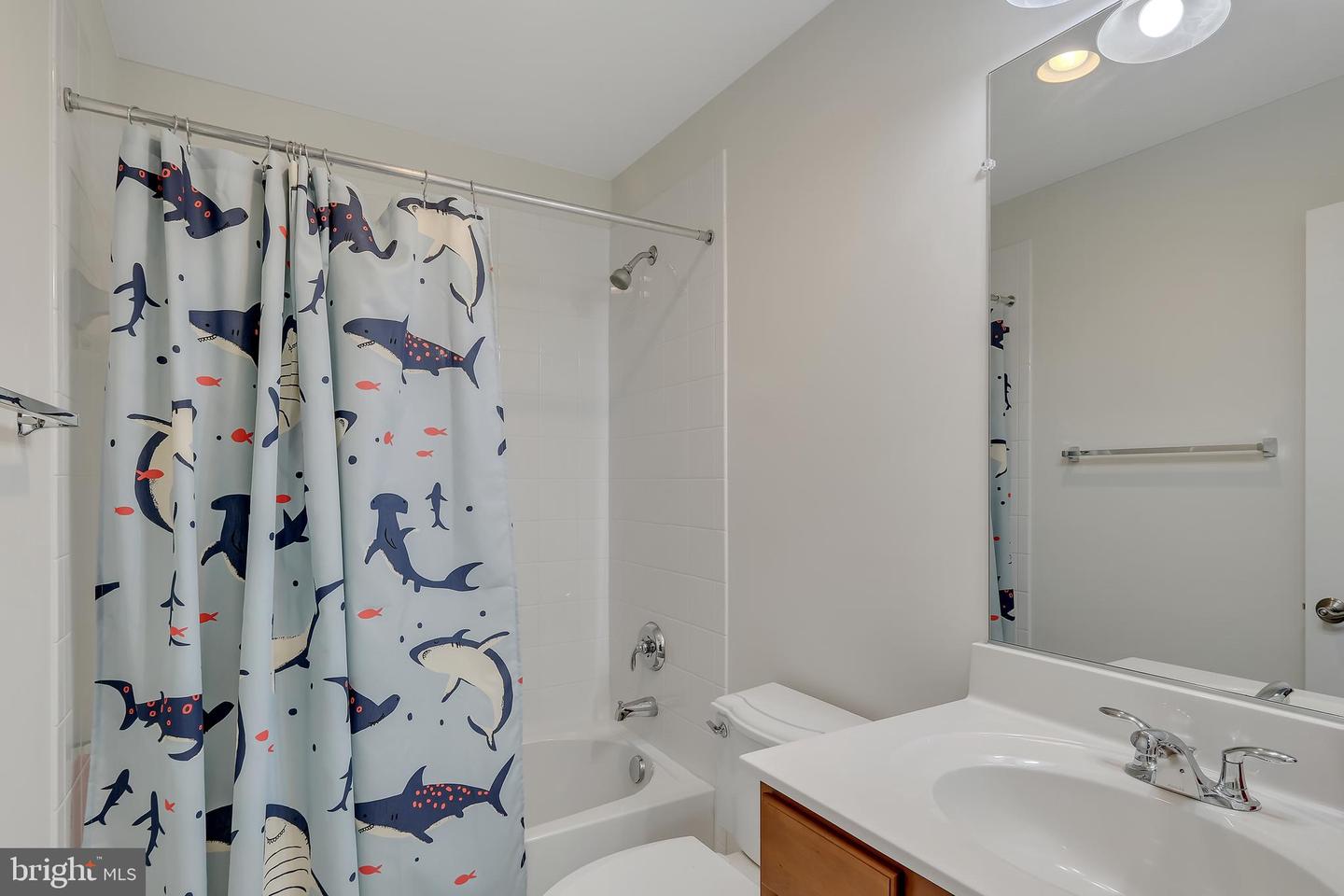 8428 GIRVAN CT, MANASSAS, Virginia 20109, 3 Bedrooms Bedrooms, ,3 BathroomsBathrooms,Residential,For sale,8428 GIRVAN CT,VAPW2099824 MLS # VAPW2099824