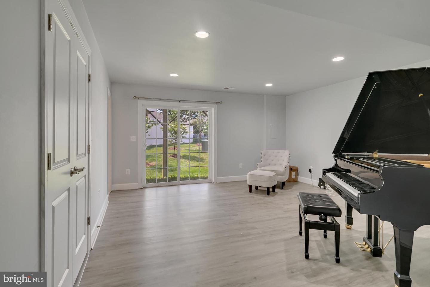 8428 GIRVAN CT, MANASSAS, Virginia 20109, 3 Bedrooms Bedrooms, ,3 BathroomsBathrooms,Residential,For sale,8428 GIRVAN CT,VAPW2099824 MLS # VAPW2099824