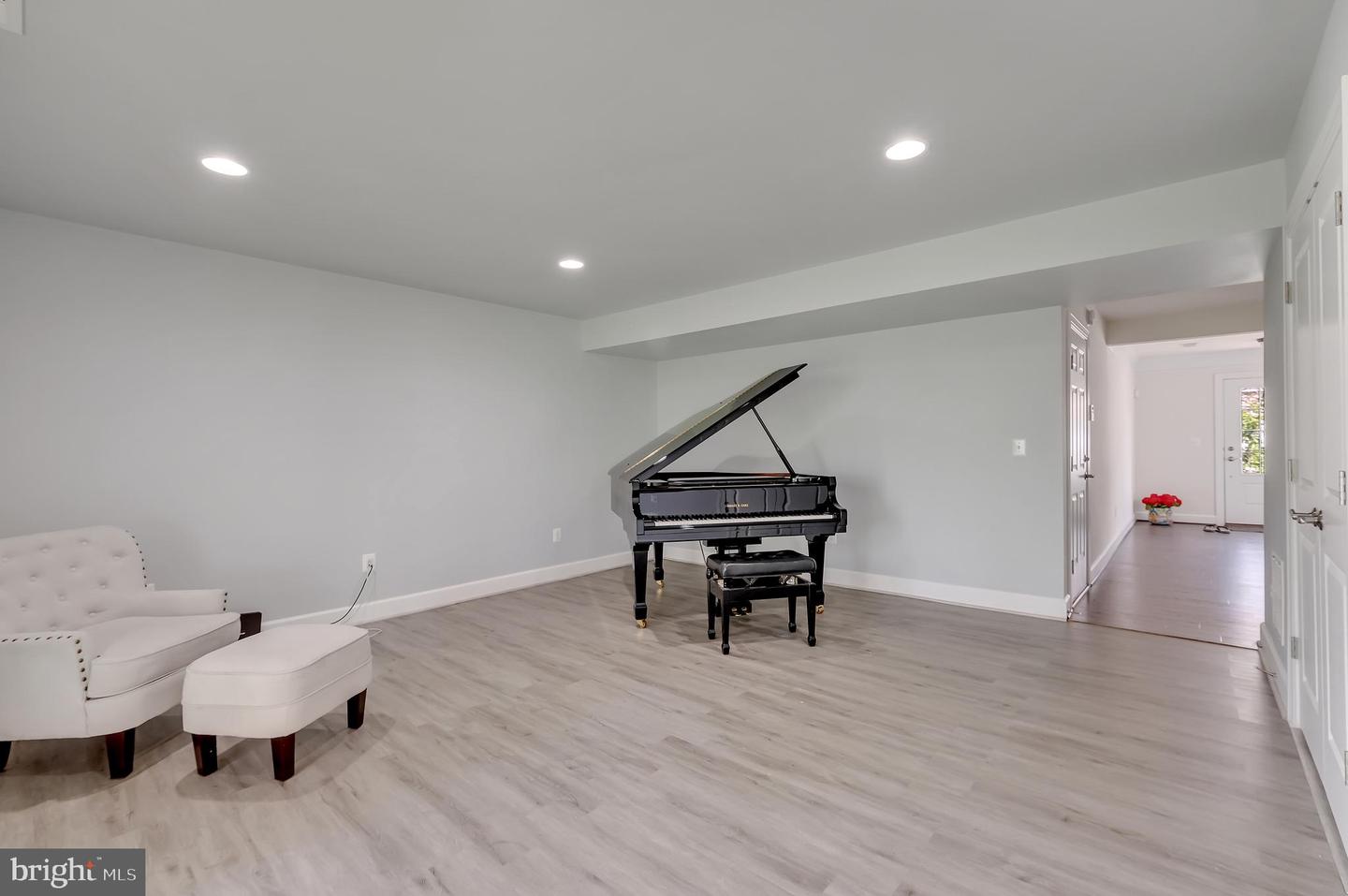 8428 GIRVAN CT, MANASSAS, Virginia 20109, 3 Bedrooms Bedrooms, ,3 BathroomsBathrooms,Residential,For sale,8428 GIRVAN CT,VAPW2099824 MLS # VAPW2099824