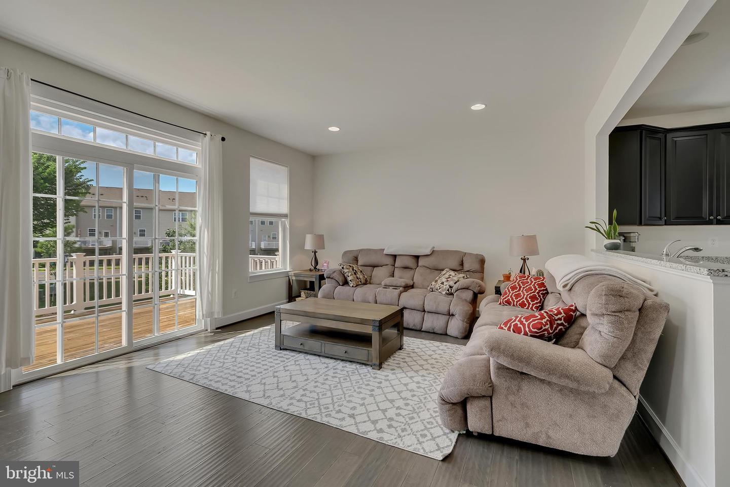 8428 GIRVAN CT, MANASSAS, Virginia 20109, 3 Bedrooms Bedrooms, ,3 BathroomsBathrooms,Residential,For sale,8428 GIRVAN CT,VAPW2099824 MLS # VAPW2099824