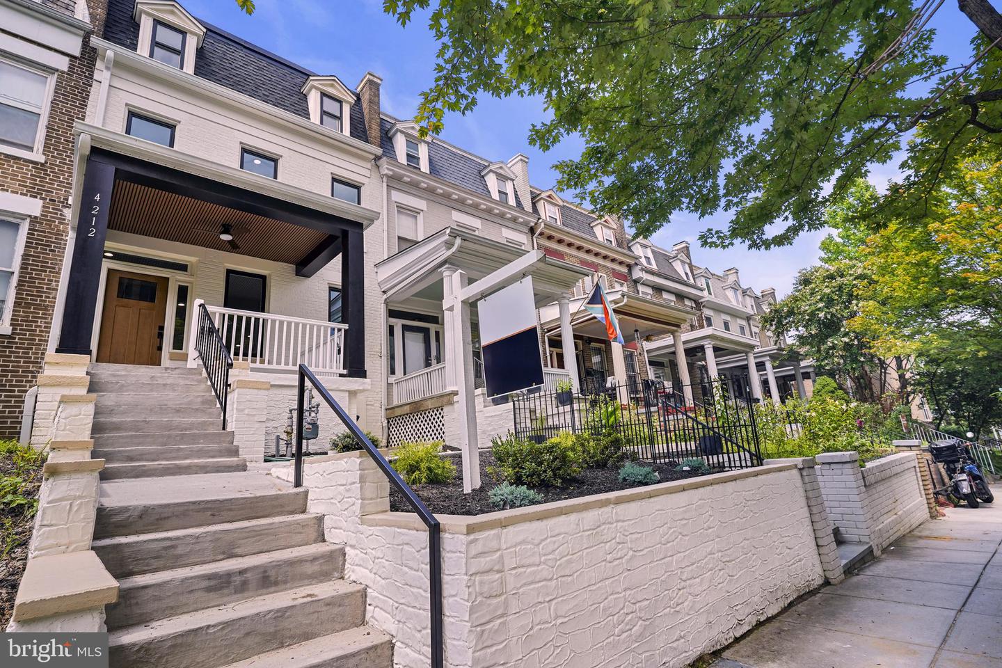 4212 7TH ST NW, WASHINGTON, District Of Columbia 20011, 4 Bedrooms Bedrooms, ,3 BathroomsBathrooms,Residential,For sale,4212 7TH ST NW,DCDC2211932 MLS # DCDC2211932