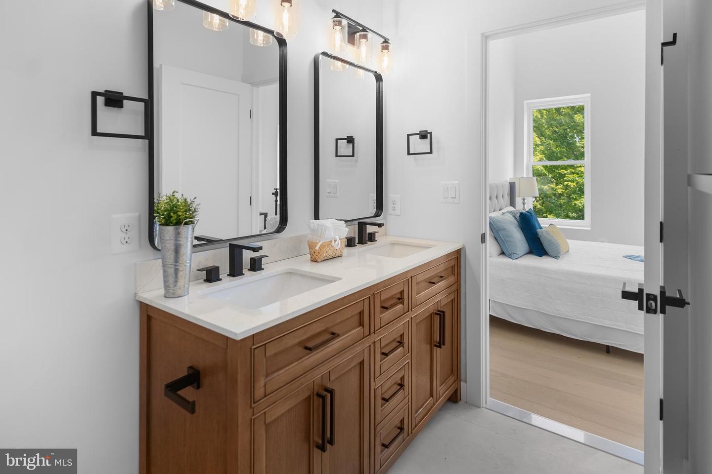 4212 7TH ST NW, WASHINGTON, District Of Columbia 20011, 4 Bedrooms Bedrooms, ,3 BathroomsBathrooms,Residential,For sale,4212 7TH ST NW,DCDC2211932 MLS # DCDC2211932