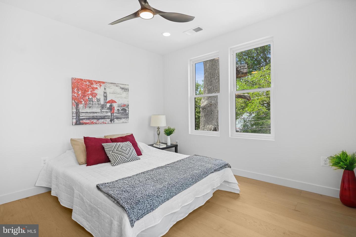 4212 7TH ST NW, WASHINGTON, District Of Columbia 20011, 4 Bedrooms Bedrooms, ,3 BathroomsBathrooms,Residential,For sale,4212 7TH ST NW,DCDC2211932 MLS # DCDC2211932
