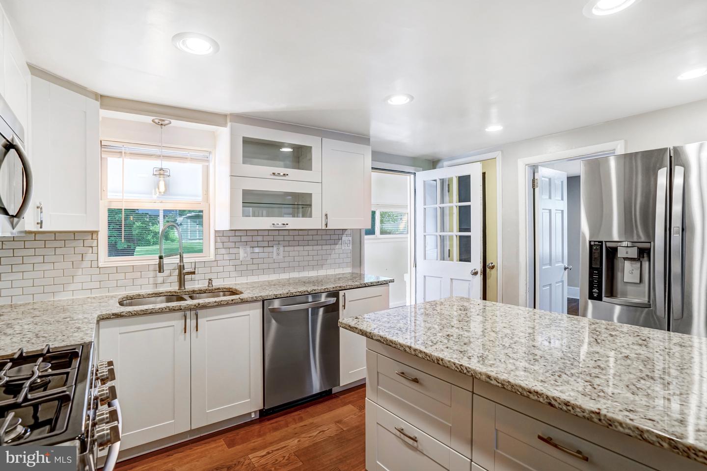 6437 HOLYOKE DR, ANNANDALE, Virginia 22003, 3 Bedrooms Bedrooms, ,2 BathroomsBathrooms,Residential,For sale,6437 HOLYOKE DR,VAFX2257252 MLS # VAFX2257252