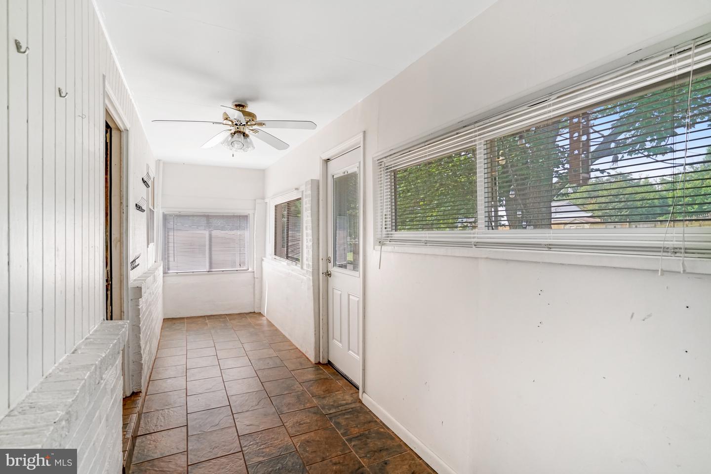 6437 HOLYOKE DR, ANNANDALE, Virginia 22003, 3 Bedrooms Bedrooms, ,2 BathroomsBathrooms,Residential,For sale,6437 HOLYOKE DR,VAFX2257252 MLS # VAFX2257252