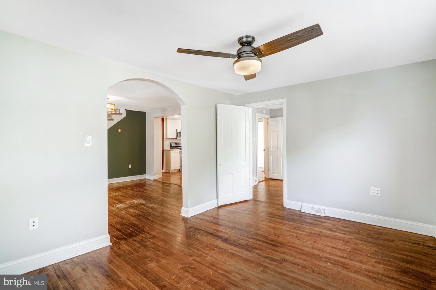 6437 HOLYOKE DR, ANNANDALE, Virginia 22003, 3 Bedrooms Bedrooms, ,2 BathroomsBathrooms,Residential,For sale,6437 HOLYOKE DR,VAFX2257252 MLS # VAFX2257252