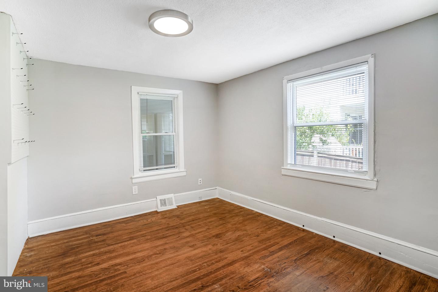 6437 HOLYOKE DR, ANNANDALE, Virginia 22003, 3 Bedrooms Bedrooms, ,2 BathroomsBathrooms,Residential,For sale,6437 HOLYOKE DR,VAFX2257252 MLS # VAFX2257252