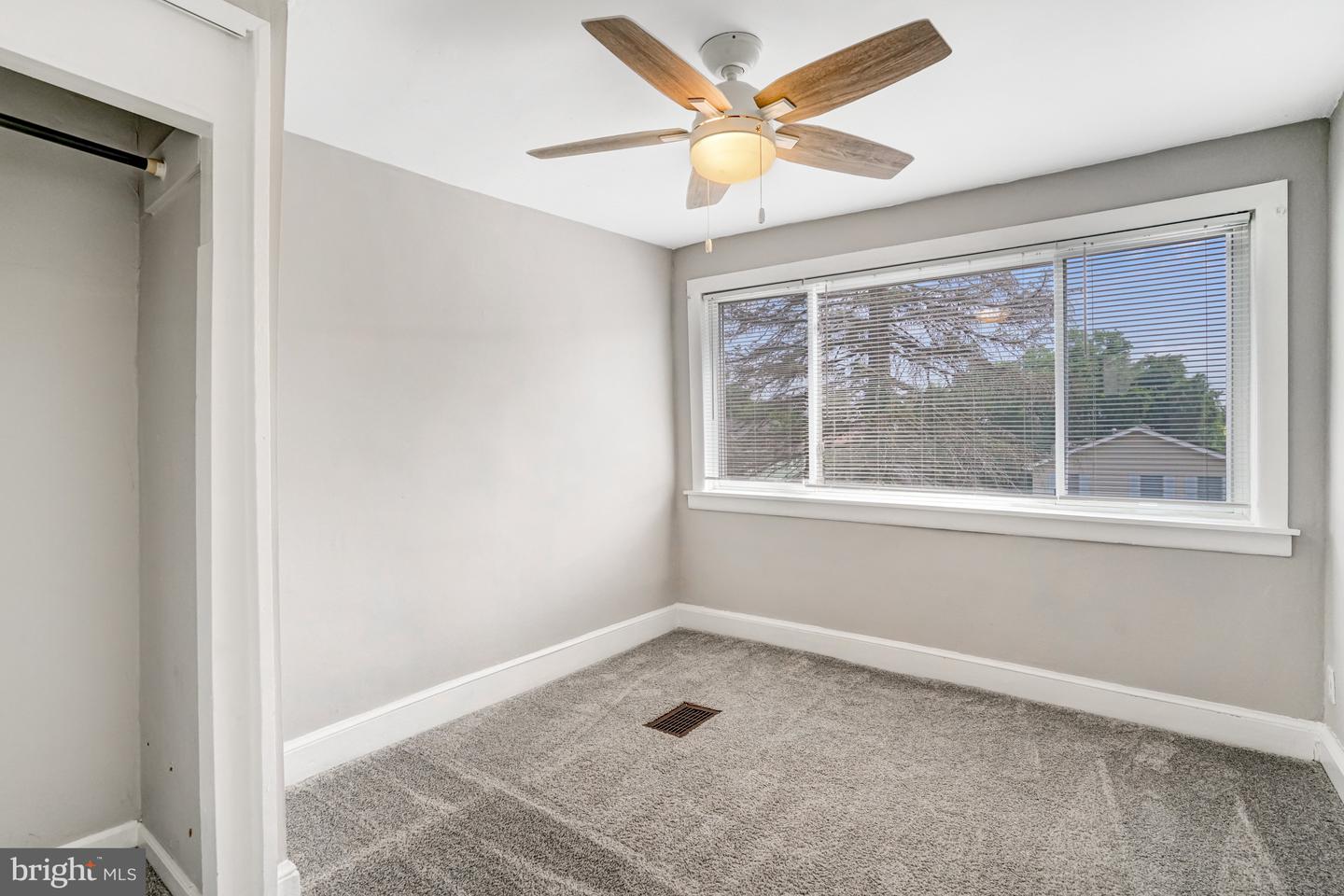 6437 HOLYOKE DR, ANNANDALE, Virginia 22003, 3 Bedrooms Bedrooms, ,2 BathroomsBathrooms,Residential,For sale,6437 HOLYOKE DR,VAFX2257252 MLS # VAFX2257252