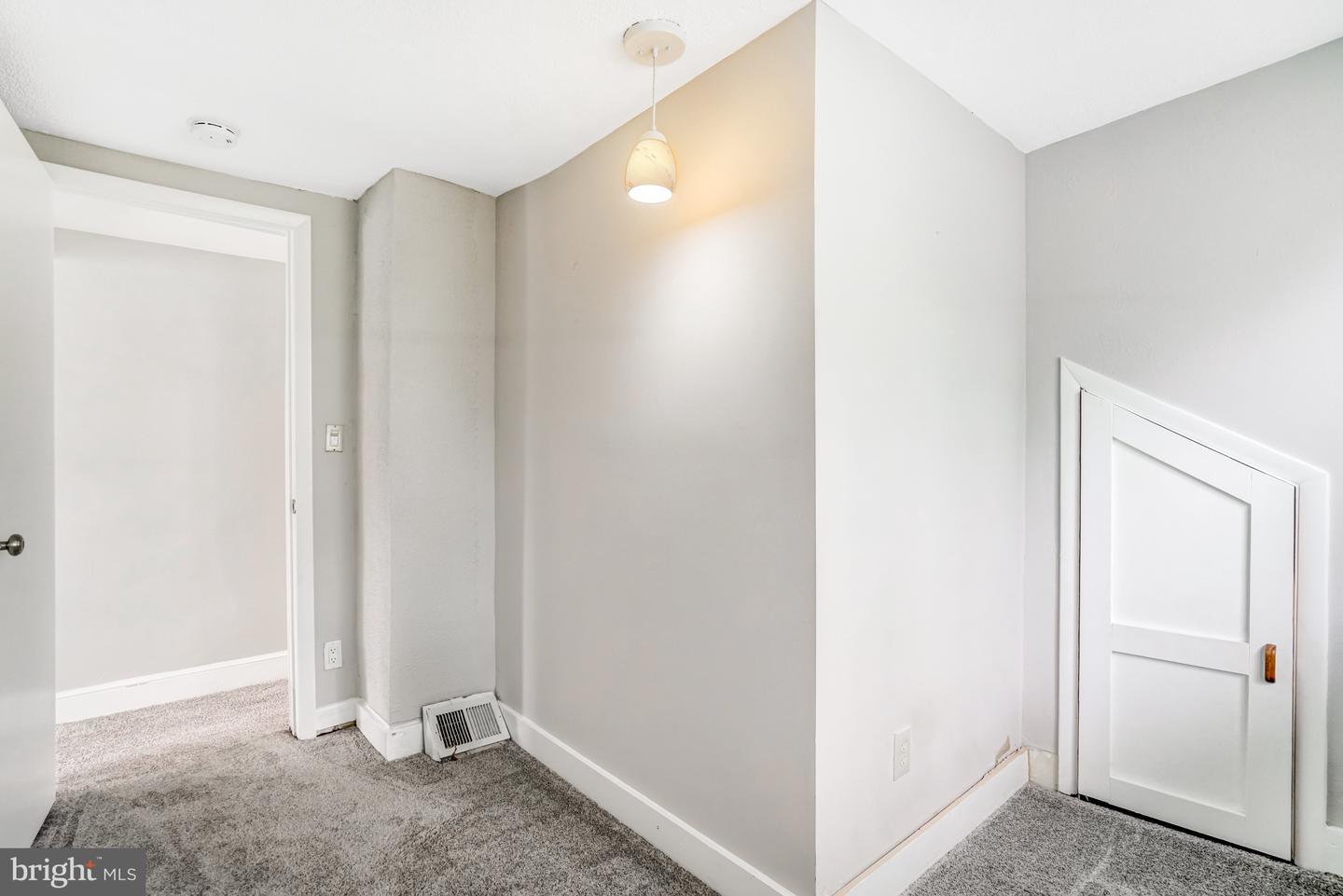 6437 HOLYOKE DR, ANNANDALE, Virginia 22003, 3 Bedrooms Bedrooms, ,2 BathroomsBathrooms,Residential,For sale,6437 HOLYOKE DR,VAFX2257252 MLS # VAFX2257252