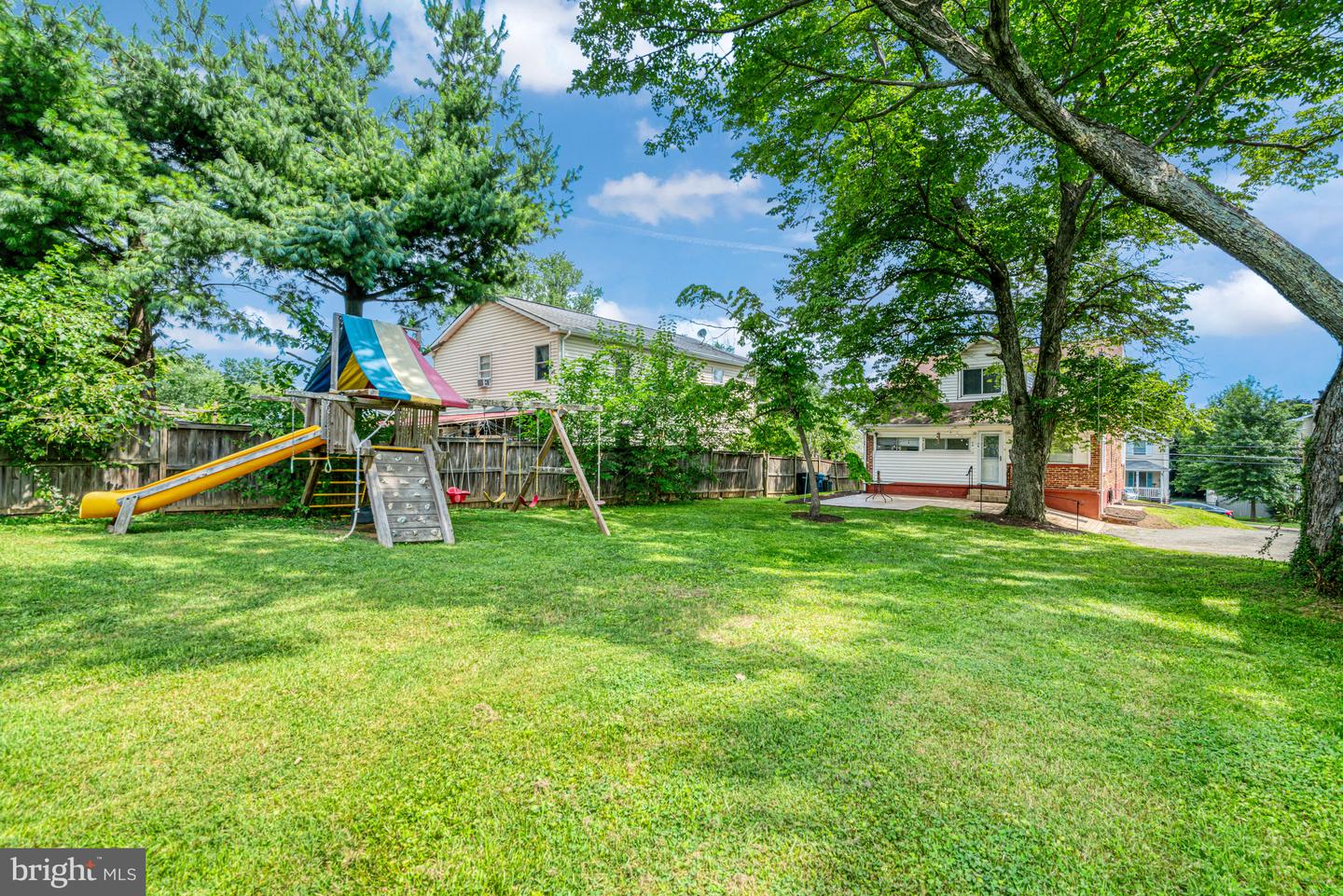 6437 HOLYOKE DR, ANNANDALE, Virginia 22003, 3 Bedrooms Bedrooms, ,2 BathroomsBathrooms,Residential,For sale,6437 HOLYOKE DR,VAFX2257252 MLS # VAFX2257252