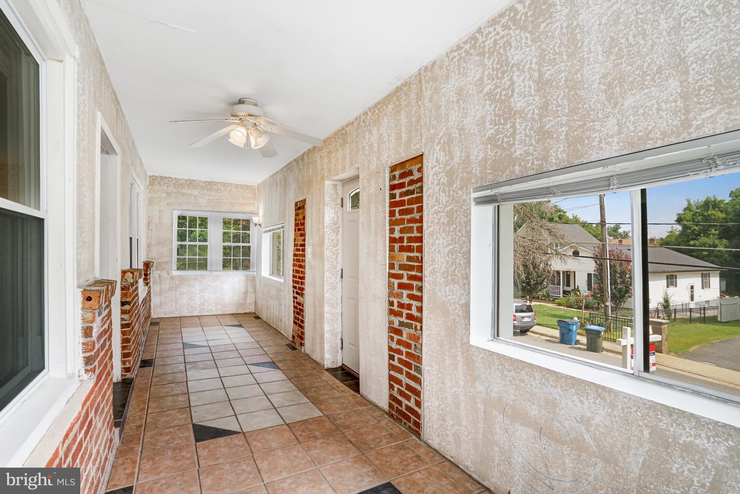 6437 HOLYOKE DR, ANNANDALE, Virginia 22003, 3 Bedrooms Bedrooms, ,2 BathroomsBathrooms,Residential,For sale,6437 HOLYOKE DR,VAFX2257252 MLS # VAFX2257252