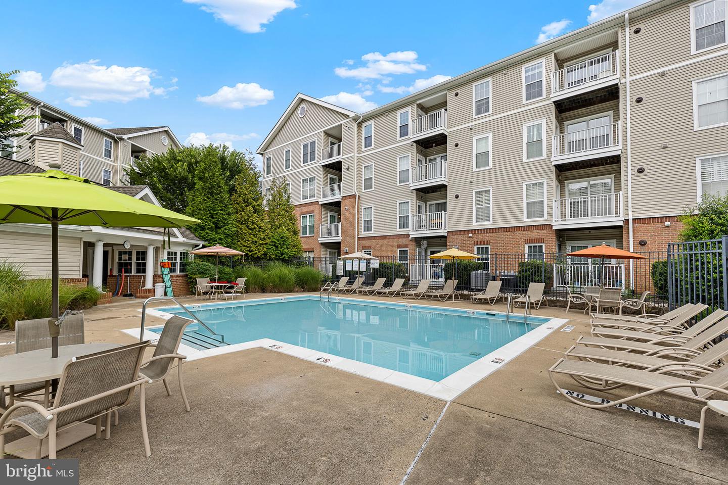 7011 FALLS REACH DR #205, FALLS CHURCH, Virginia 22043, 2 Bedrooms Bedrooms, ,2 BathroomsBathrooms,Residential,For sale,7011 FALLS REACH DR #205,VAFX2257264 MLS # VAFX2257264