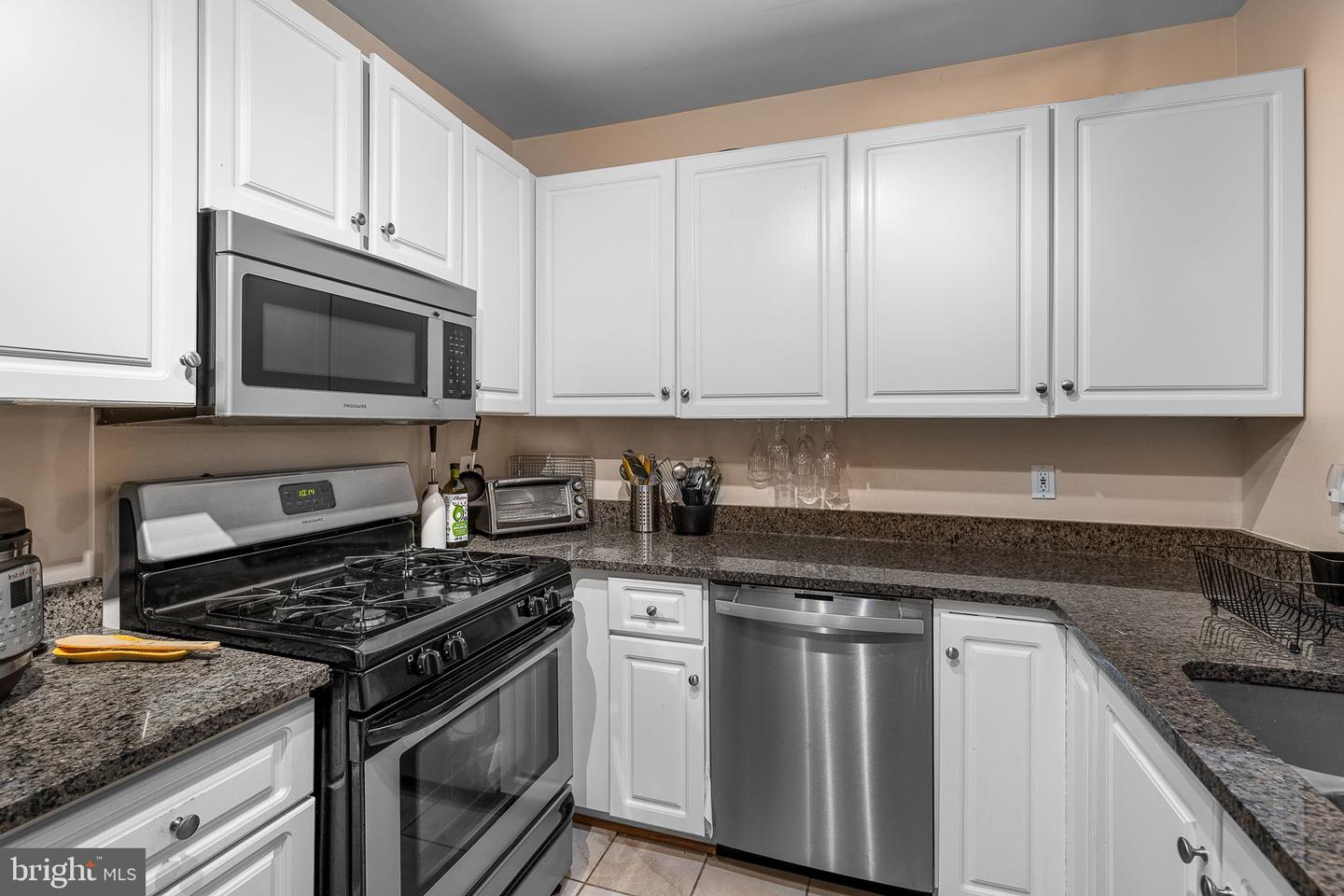 7011 FALLS REACH DR #205, FALLS CHURCH, Virginia 22043, 2 Bedrooms Bedrooms, ,2 BathroomsBathrooms,Residential,For sale,7011 FALLS REACH DR #205,VAFX2257264 MLS # VAFX2257264