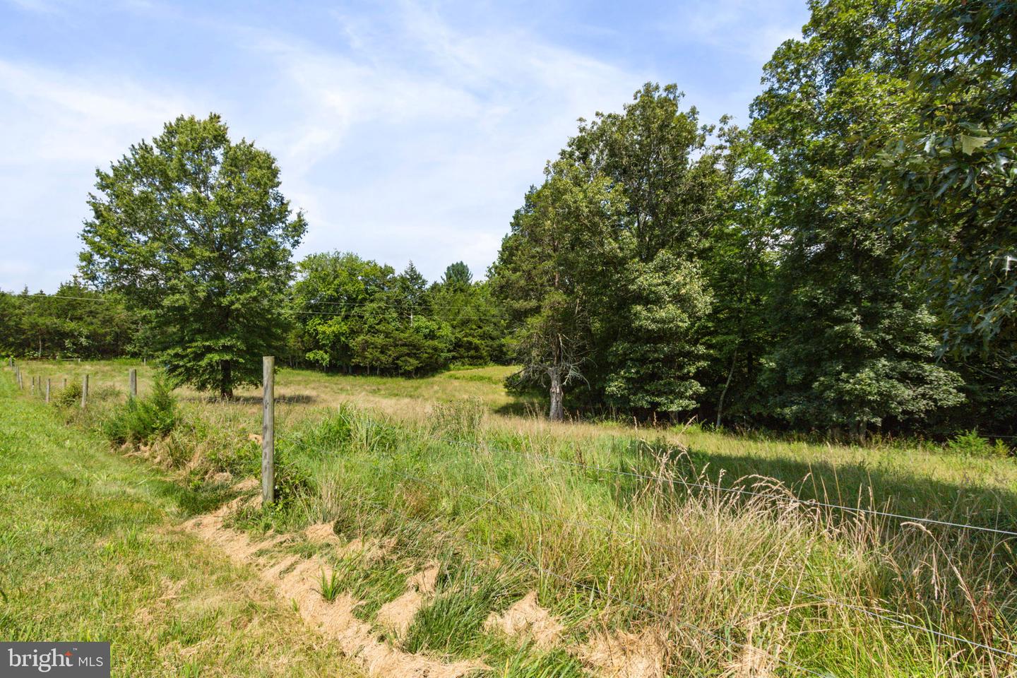 2179 WOODVILLE RD, LOCUST GROVE, Virginia 22508, 3 Bedrooms Bedrooms, ,3 BathroomsBathrooms,Residential,For sale,2179 WOODVILLE RD,VAOR2010282 MLS # VAOR2010282