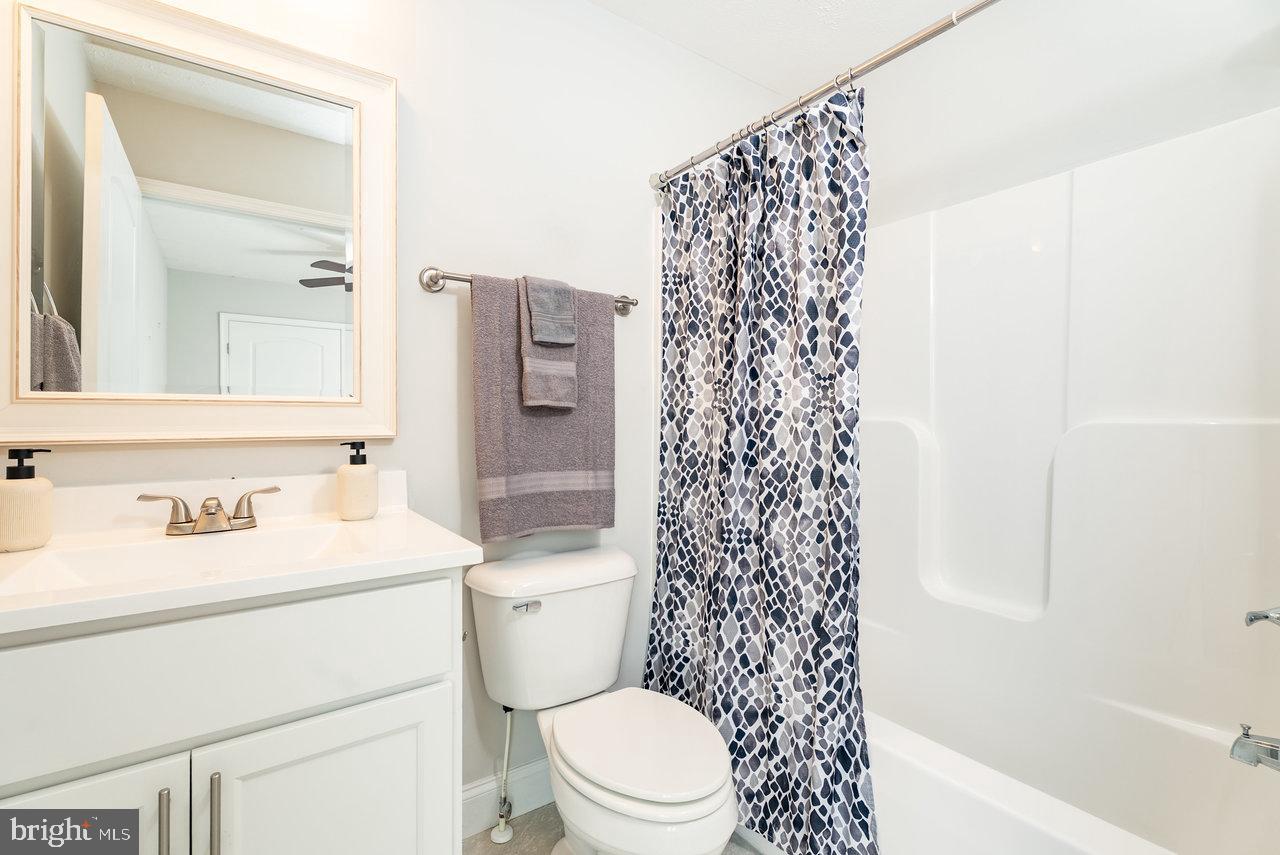 207 15TH ST #A, GROTTOES, Virginia 24441, 2 Bedrooms Bedrooms, ,2 BathroomsBathrooms,Residential,For sale,207 15TH ST #A,VAAG2002638 MLS # VAAG2002638