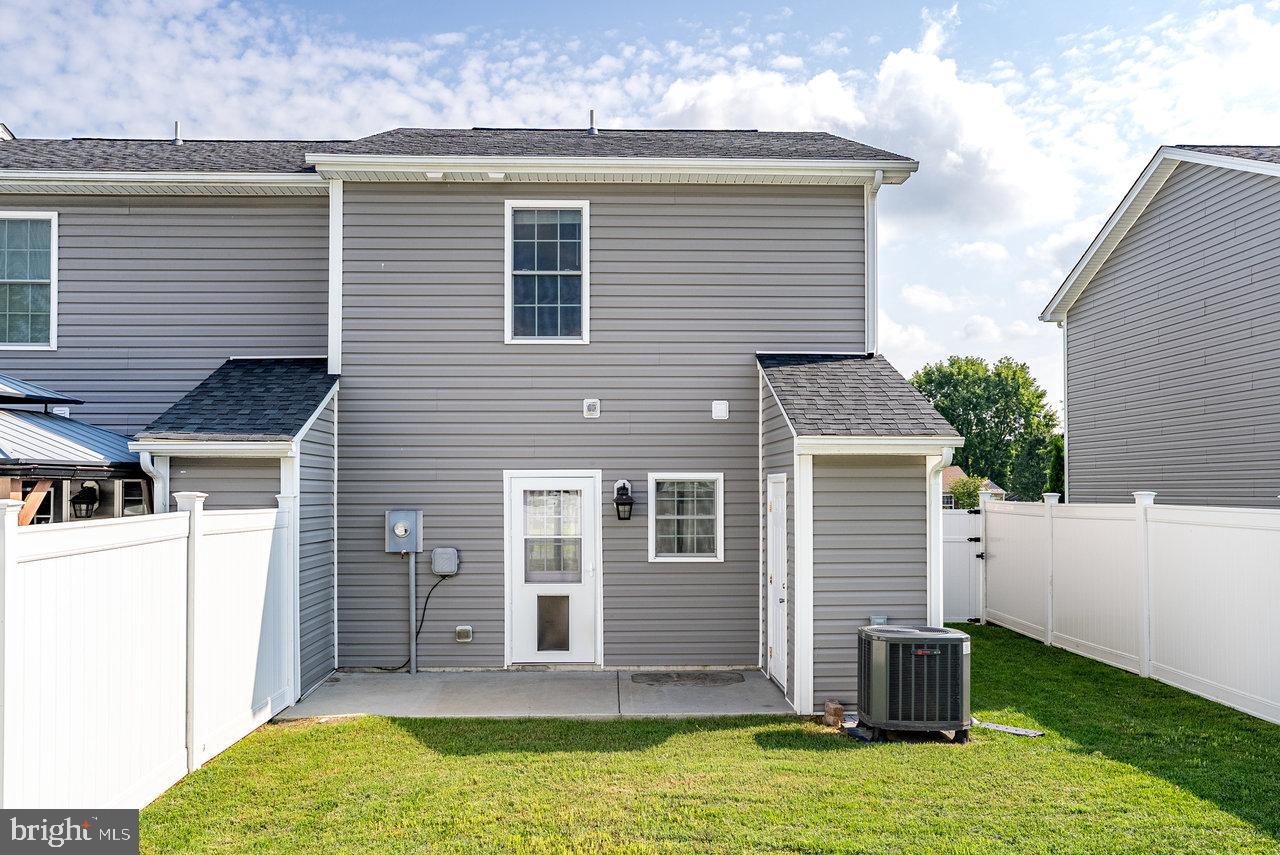 207 15TH ST #A, GROTTOES, Virginia 24441, 2 Bedrooms Bedrooms, ,2 BathroomsBathrooms,Residential,For sale,207 15TH ST #A,VAAG2002638 MLS # VAAG2002638