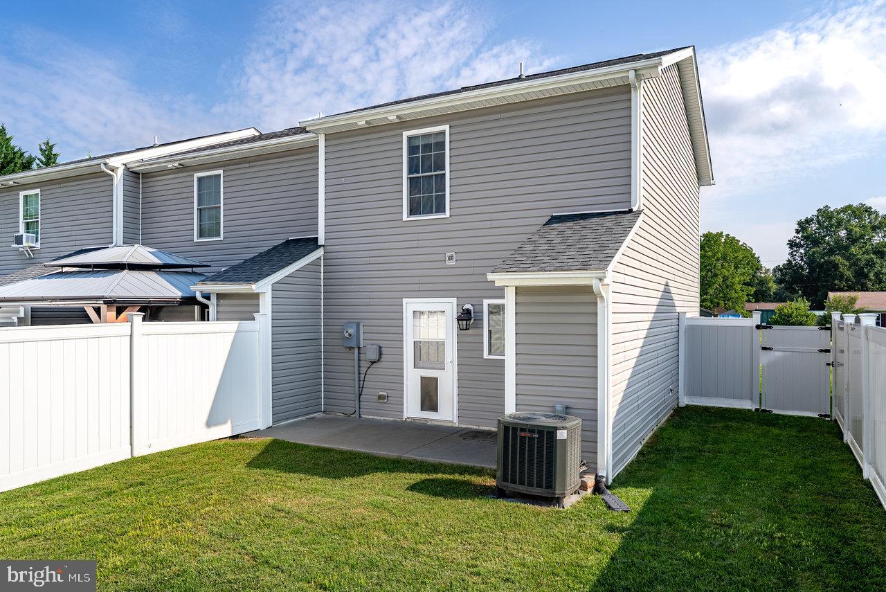 207 15TH ST #A, GROTTOES, Virginia 24441, 2 Bedrooms Bedrooms, ,2 BathroomsBathrooms,Residential,For sale,207 15TH ST #A,VAAG2002638 MLS # VAAG2002638