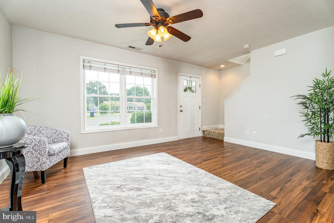 207 15TH ST #A, GROTTOES, Virginia 24441, 2 Bedrooms Bedrooms, ,2 BathroomsBathrooms,Residential,For sale,207 15TH ST #A,VAAG2002638 MLS # VAAG2002638
