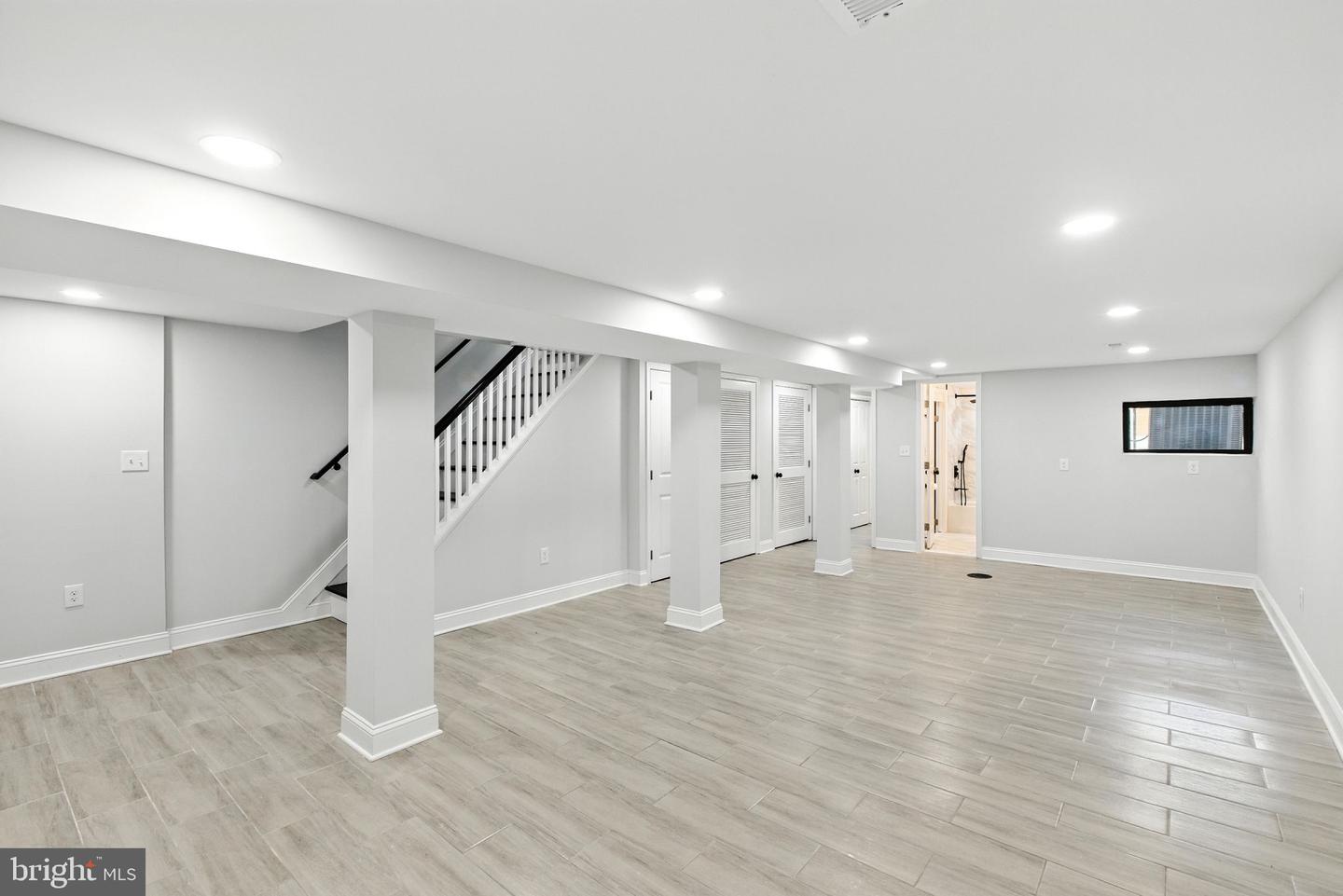 4017 14TH ST NW, WASHINGTON, District Of Columbia 20011, 4 Bedrooms Bedrooms, 8 Rooms Rooms,3 BathroomsBathrooms,Residential,For sale,4017 14TH ST NW,DCDC2211988 MLS # DCDC2211988