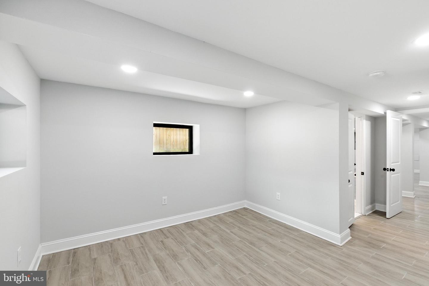 4017 14TH ST NW, WASHINGTON, District Of Columbia 20011, 4 Bedrooms Bedrooms, 8 Rooms Rooms,3 BathroomsBathrooms,Residential,For sale,4017 14TH ST NW,DCDC2211988 MLS # DCDC2211988