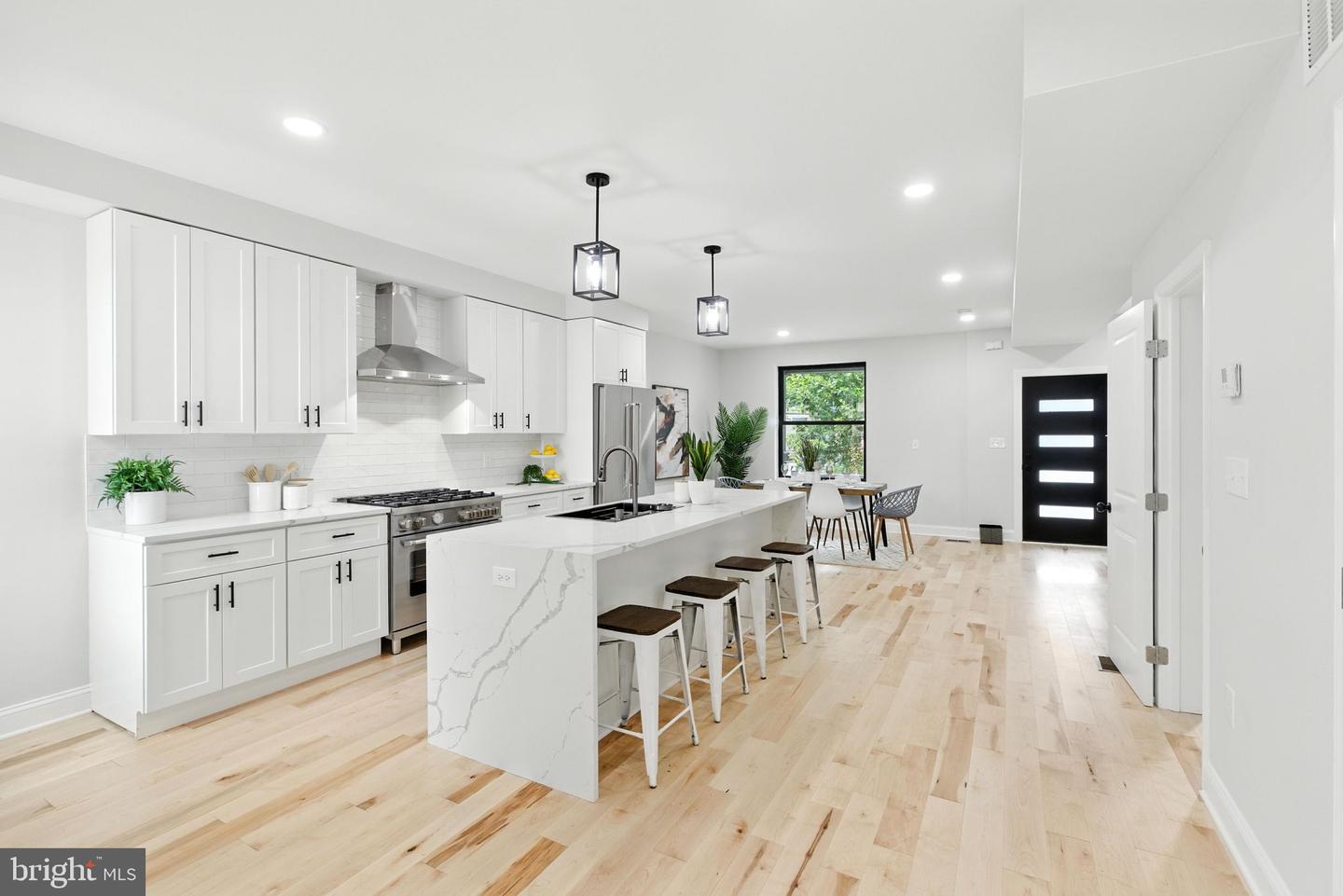 4017 14TH ST NW, WASHINGTON, District Of Columbia 20011, 4 Bedrooms Bedrooms, 8 Rooms Rooms,3 BathroomsBathrooms,Residential,For sale,4017 14TH ST NW,DCDC2211988 MLS # DCDC2211988