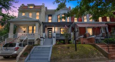 4017 14TH ST NW, WASHINGTON, District Of Columbia 20011, 4 Bedrooms Bedrooms, 8 Rooms Rooms,3 BathroomsBathrooms,Residential,For sale,4017 14TH ST NW,DCDC2211988 MLS # DCDC2211988