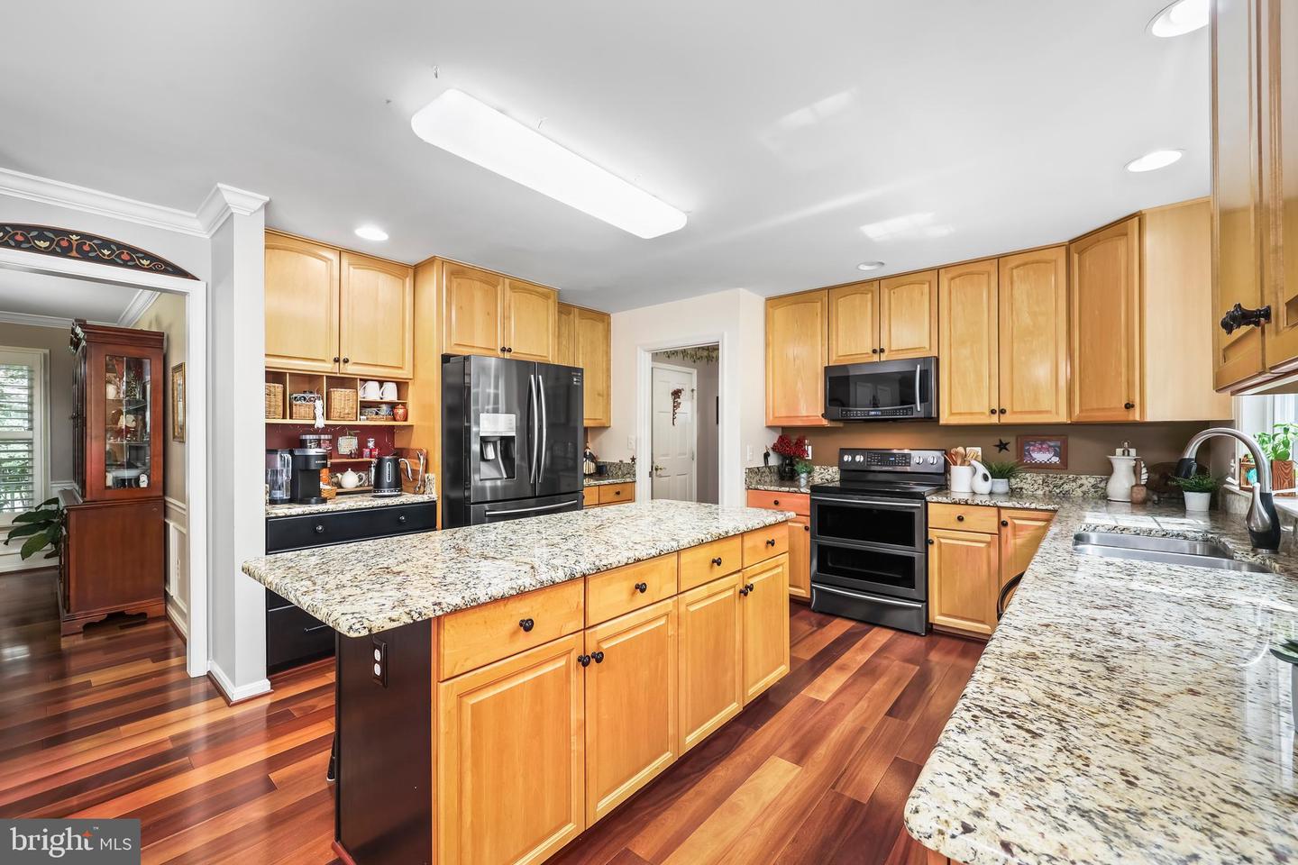 6843 LOCHMERE DR, MANASSAS, Virginia 20112, 4 Bedrooms Bedrooms, 8 Rooms Rooms,3 BathroomsBathrooms,Residential,For sale,6843 LOCHMERE DR,VAPW2099974 MLS # VAPW2099974