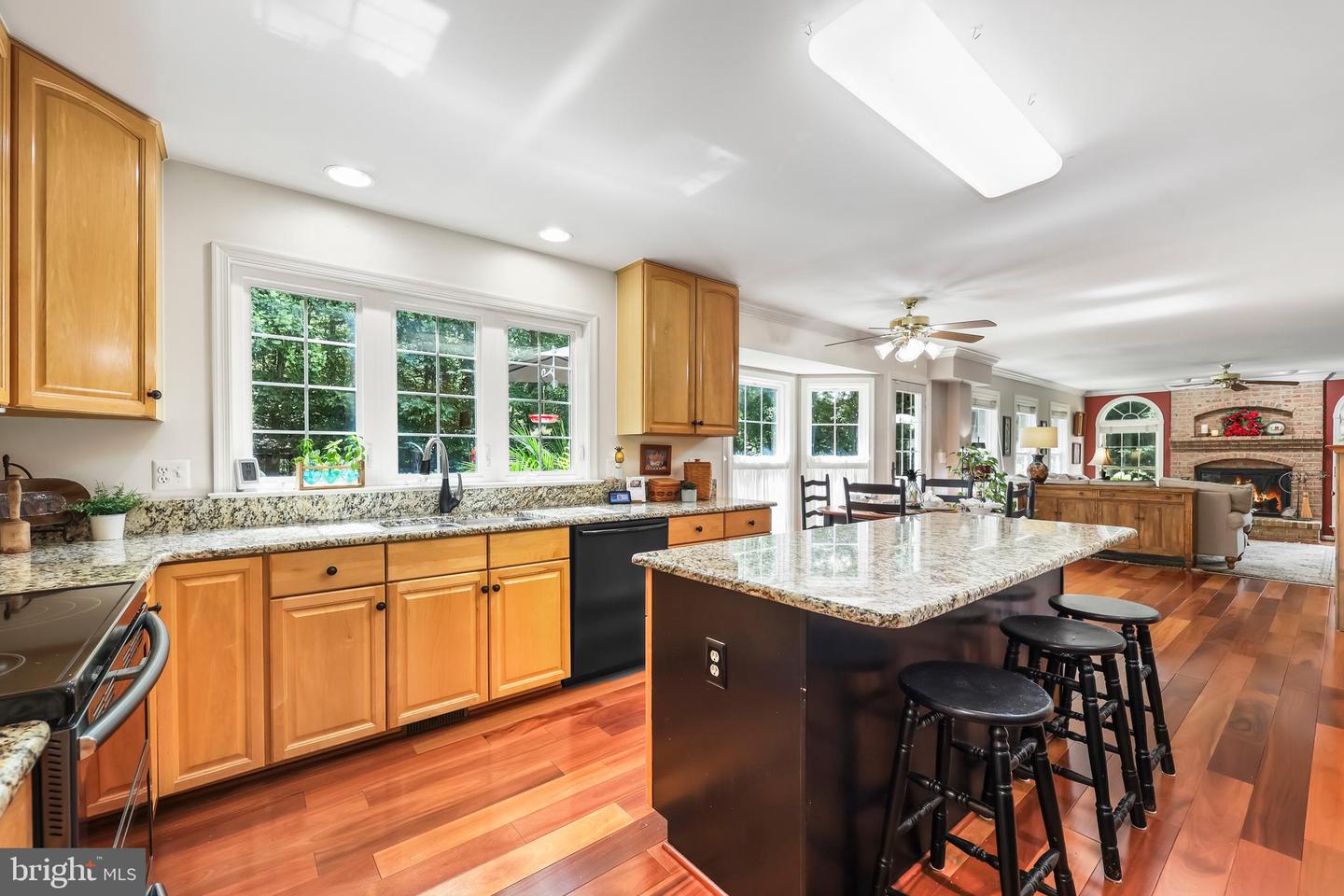 6843 LOCHMERE DR, MANASSAS, Virginia 20112, 4 Bedrooms Bedrooms, 8 Rooms Rooms,3 BathroomsBathrooms,Residential,For sale,6843 LOCHMERE DR,VAPW2099974 MLS # VAPW2099974