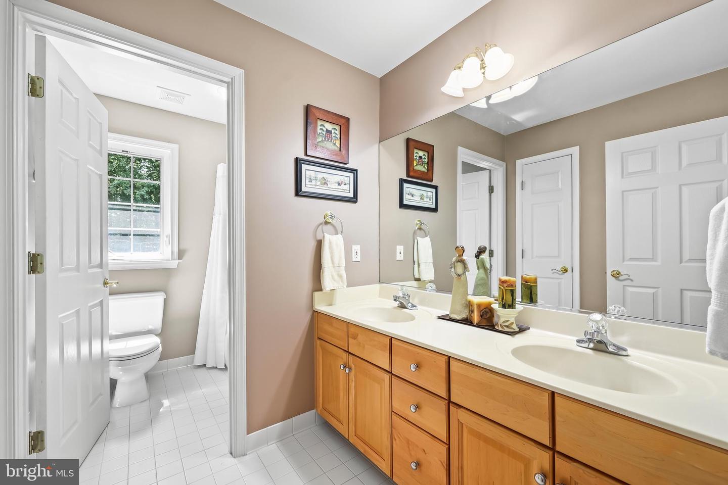 6843 LOCHMERE DR, MANASSAS, Virginia 20112, 4 Bedrooms Bedrooms, 8 Rooms Rooms,3 BathroomsBathrooms,Residential,For sale,6843 LOCHMERE DR,VAPW2099974 MLS # VAPW2099974