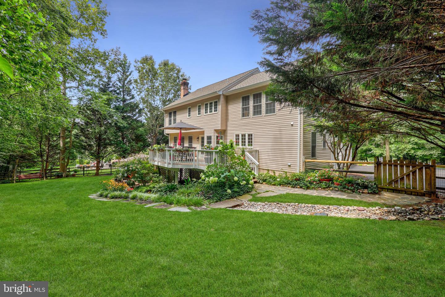 6843 LOCHMERE DR, MANASSAS, Virginia 20112, 4 Bedrooms Bedrooms, 8 Rooms Rooms,3 BathroomsBathrooms,Residential,For sale,6843 LOCHMERE DR,VAPW2099974 MLS # VAPW2099974