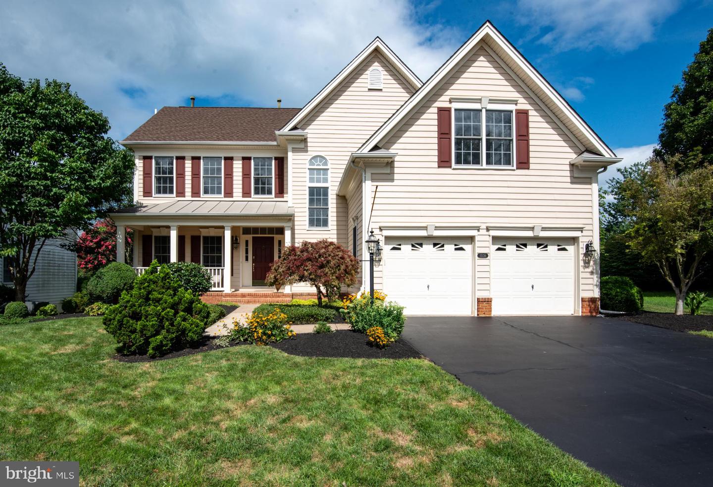 15136 GOLF VIEW DR, HAYMARKET, Virginia 20169, 4 Bedrooms Bedrooms, ,3 BathroomsBathrooms,Residential,For sale,15136 GOLF VIEW DR,VAPW2099982 MLS # VAPW2099982