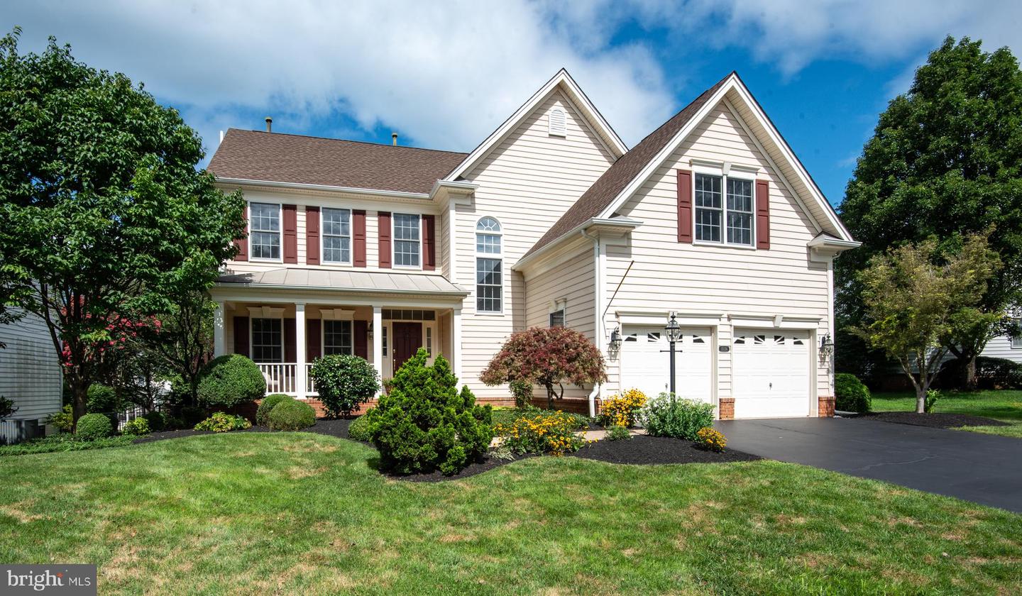 15136 GOLF VIEW DR, HAYMARKET, Virginia 20169, 4 Bedrooms Bedrooms, ,3 BathroomsBathrooms,Residential,For sale,15136 GOLF VIEW DR,VAPW2099982 MLS # VAPW2099982