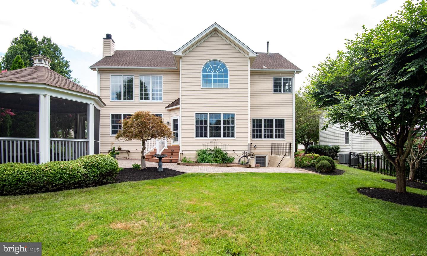 15136 GOLF VIEW DR, HAYMARKET, Virginia 20169, 4 Bedrooms Bedrooms, ,3 BathroomsBathrooms,Residential,For sale,15136 GOLF VIEW DR,VAPW2099982 MLS # VAPW2099982