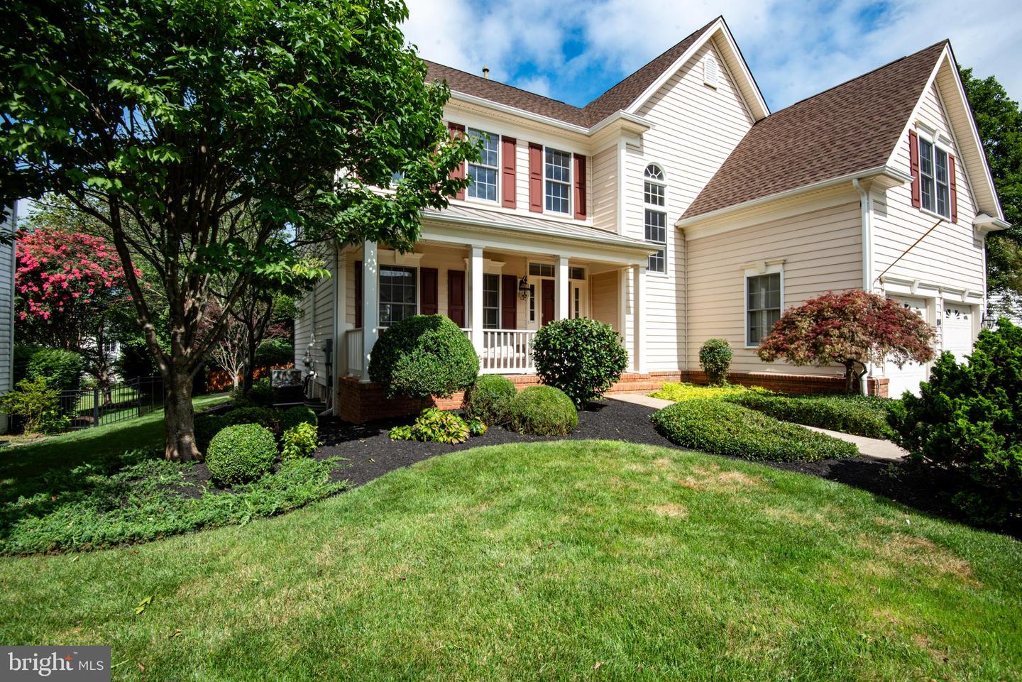 15136 GOLF VIEW DR, HAYMARKET, Virginia 20169, 4 Bedrooms Bedrooms, ,3 BathroomsBathrooms,Residential,For sale,15136 GOLF VIEW DR,VAPW2099982 MLS # VAPW2099982