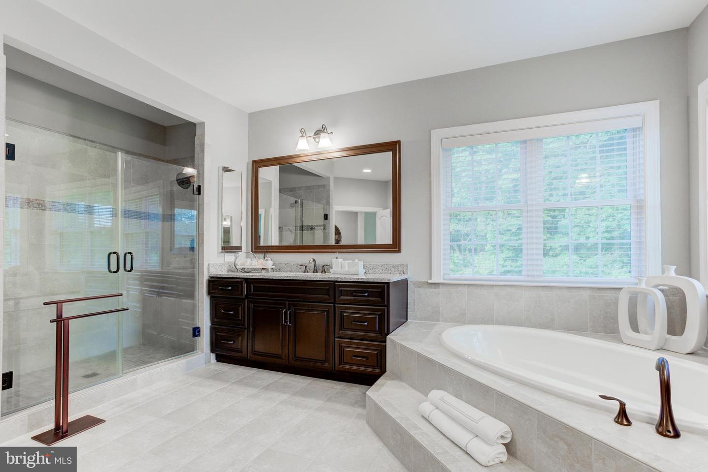 17038 GRINDSTONE CT, LEESBURG, Virginia 20176, 4 Bedrooms Bedrooms, ,3 BathroomsBathrooms,Residential,For sale,17038 GRINDSTONE CT,VALO2103142 MLS # VALO2103142