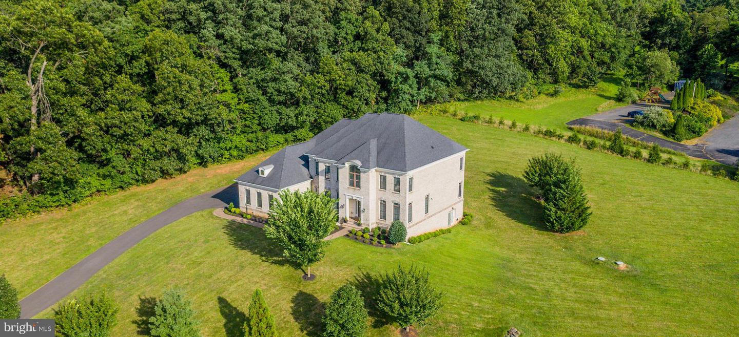 17038 GRINDSTONE CT, LEESBURG, Virginia 20176, 4 Bedrooms Bedrooms, ,3 BathroomsBathrooms,Residential,For sale,17038 GRINDSTONE CT,VALO2103142 MLS # VALO2103142
