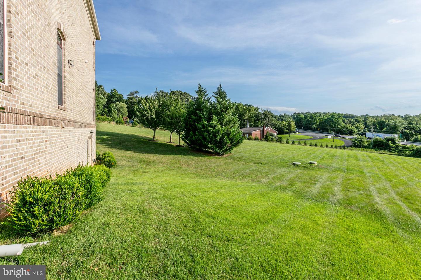 17038 GRINDSTONE CT, LEESBURG, Virginia 20176, 4 Bedrooms Bedrooms, ,3 BathroomsBathrooms,Residential,For sale,17038 GRINDSTONE CT,VALO2103142 MLS # VALO2103142