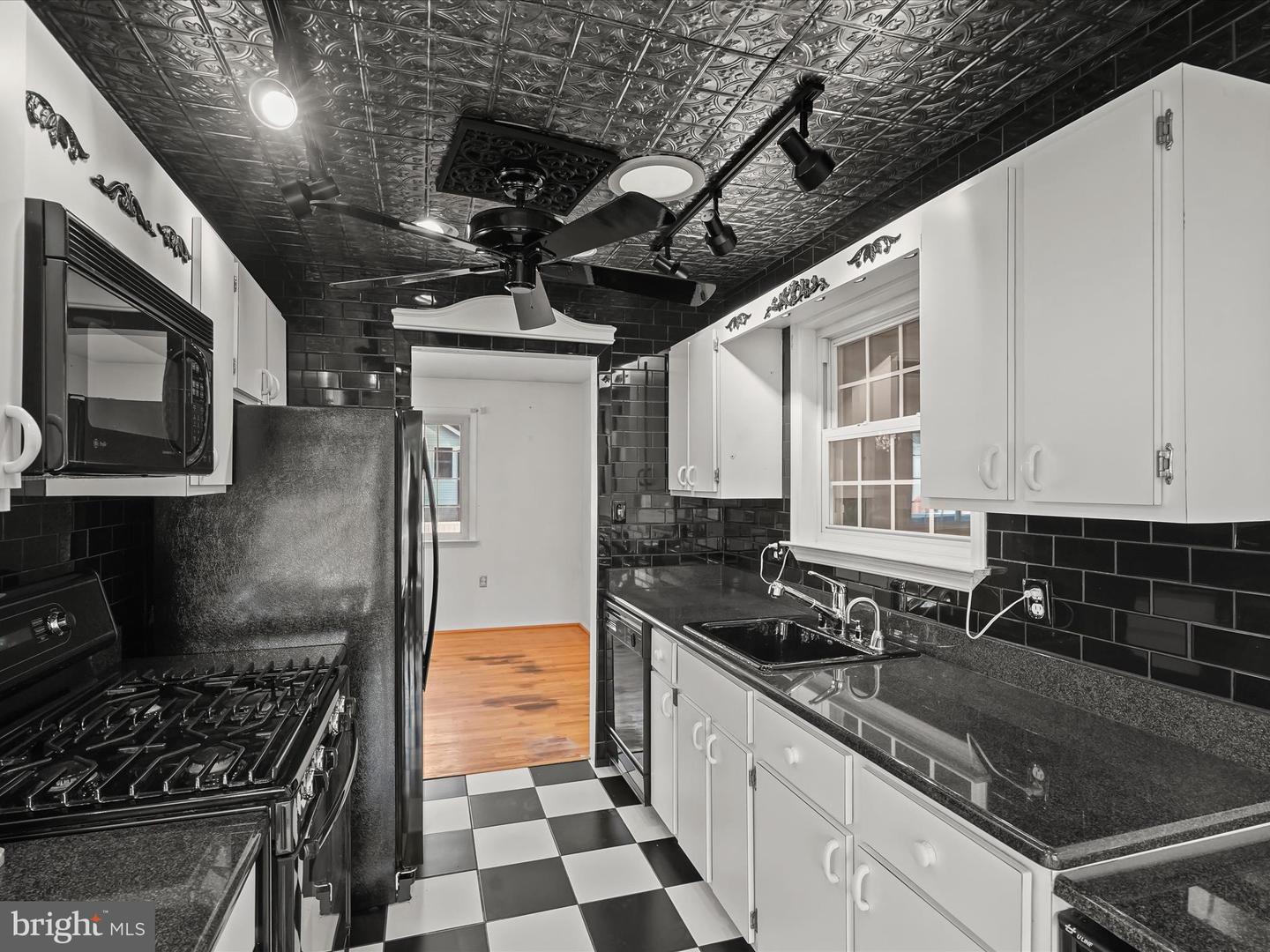 7605 MCCLOUD CT, LORTON, Virginia 22079, 3 Bedrooms Bedrooms, ,2 BathroomsBathrooms,Residential,For sale,7605 MCCLOUD CT,VAFX2257530 MLS # VAFX2257530