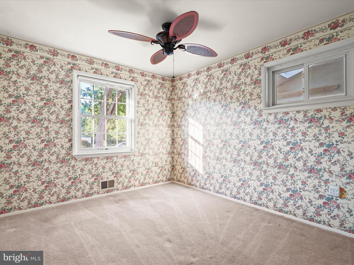 7605 MCCLOUD CT, LORTON, Virginia 22079, 3 Bedrooms Bedrooms, ,2 BathroomsBathrooms,Residential,For sale,7605 MCCLOUD CT,VAFX2257530 MLS # VAFX2257530