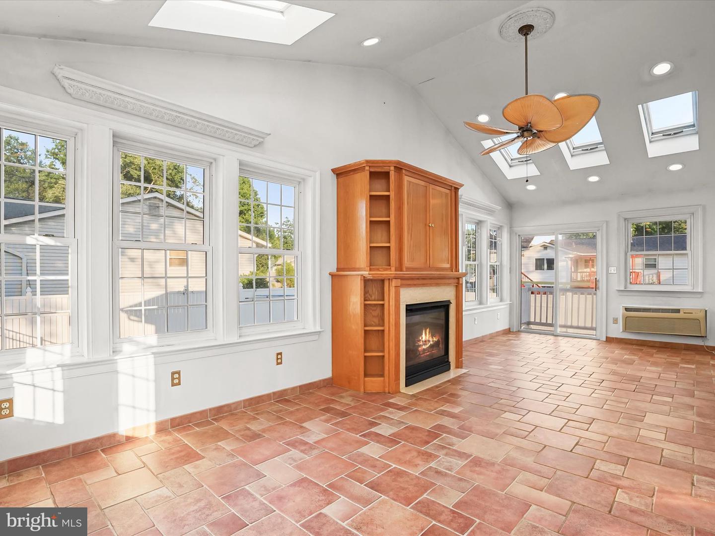 7605 MCCLOUD CT, LORTON, Virginia 22079, 3 Bedrooms Bedrooms, ,2 BathroomsBathrooms,Residential,For sale,7605 MCCLOUD CT,VAFX2257530 MLS # VAFX2257530