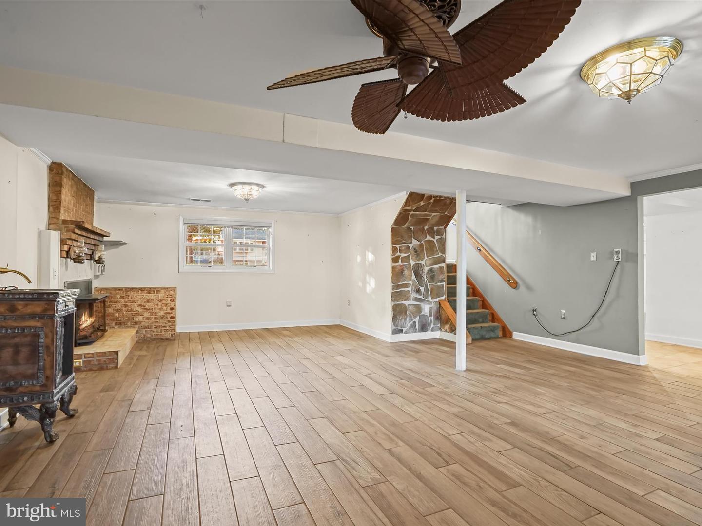 7605 MCCLOUD CT, LORTON, Virginia 22079, 3 Bedrooms Bedrooms, ,2 BathroomsBathrooms,Residential,For sale,7605 MCCLOUD CT,VAFX2257530 MLS # VAFX2257530