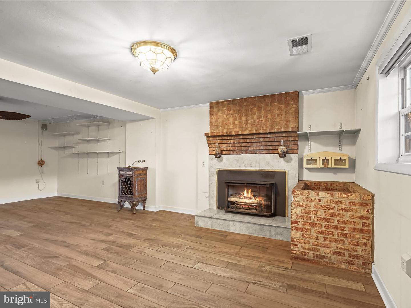 7605 MCCLOUD CT, LORTON, Virginia 22079, 3 Bedrooms Bedrooms, ,2 BathroomsBathrooms,Residential,For sale,7605 MCCLOUD CT,VAFX2257530 MLS # VAFX2257530