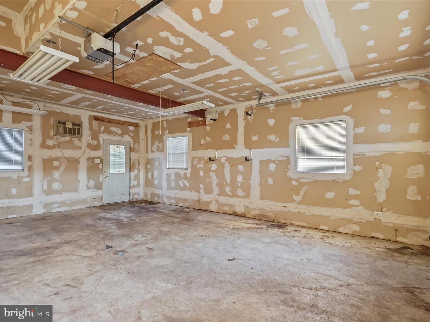7605 MCCLOUD CT, LORTON, Virginia 22079, 3 Bedrooms Bedrooms, ,2 BathroomsBathrooms,Residential,For sale,7605 MCCLOUD CT,VAFX2257530 MLS # VAFX2257530