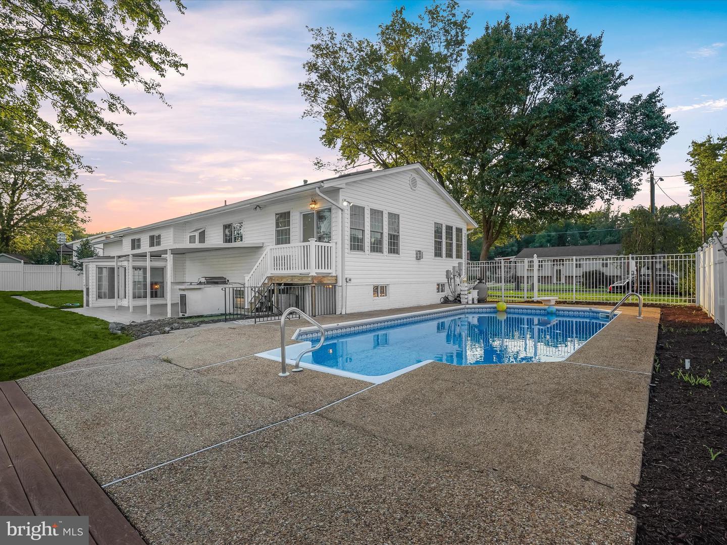 7605 MCCLOUD CT, LORTON, Virginia 22079, 3 Bedrooms Bedrooms, ,2 BathroomsBathrooms,Residential,For sale,7605 MCCLOUD CT,VAFX2257530 MLS # VAFX2257530