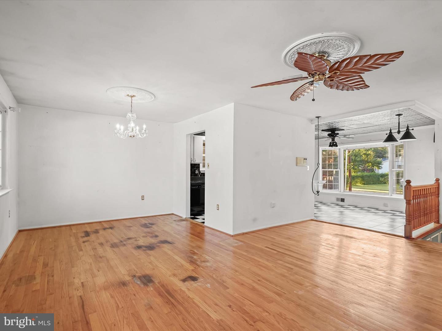 7605 MCCLOUD CT, LORTON, Virginia 22079, 3 Bedrooms Bedrooms, ,2 BathroomsBathrooms,Residential,For sale,7605 MCCLOUD CT,VAFX2257530 MLS # VAFX2257530