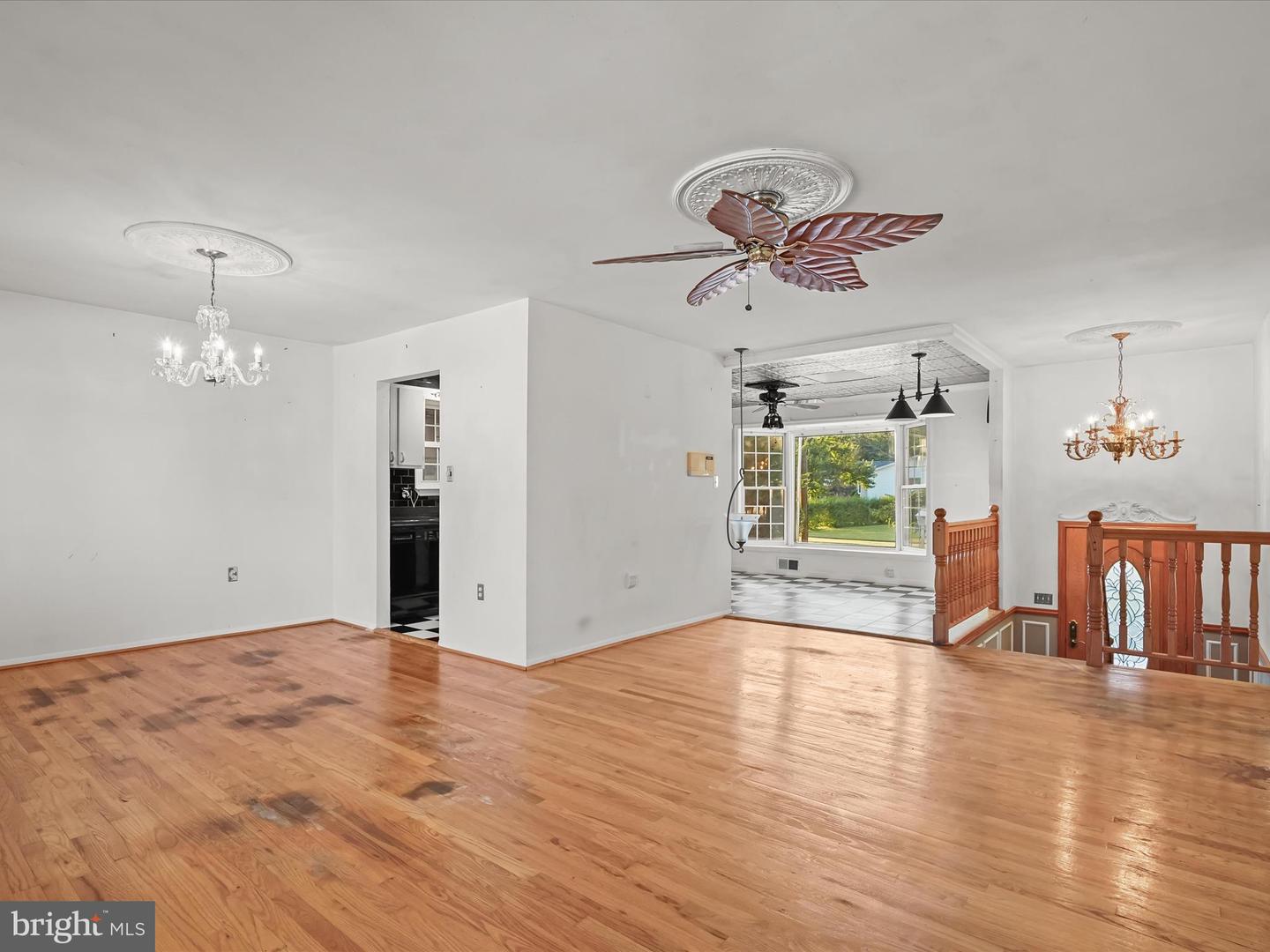 7605 MCCLOUD CT, LORTON, Virginia 22079, 3 Bedrooms Bedrooms, ,2 BathroomsBathrooms,Residential,For sale,7605 MCCLOUD CT,VAFX2257530 MLS # VAFX2257530