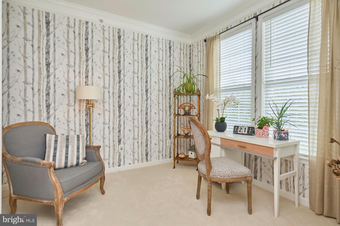 24701 BYRNE MEADOW SQ #404, ALDIE, Virginia 20105, 2 Bedrooms Bedrooms, ,2 BathroomsBathrooms,Residential,For sale,24701 BYRNE MEADOW SQ #404,VALO2103156 MLS # VALO2103156